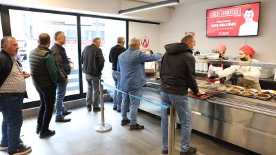 Altınordu Belediyesi’nin vatandaşlara hem ekonomik hem de sağlıklı yemek imkânı