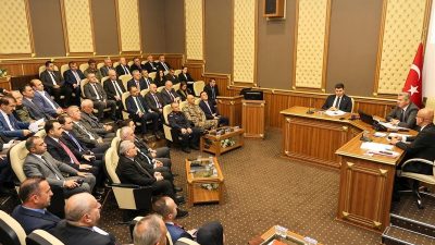 Artvin Belediye Başkanı Bilgehan Erdem, Vali Dr. Turan Ergün Başkanlığında