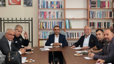 Yeni eğitim-öğretim yılının başlaması dolayısıyla Zile Kaymakamı Çağlar Tekin başkanlığında