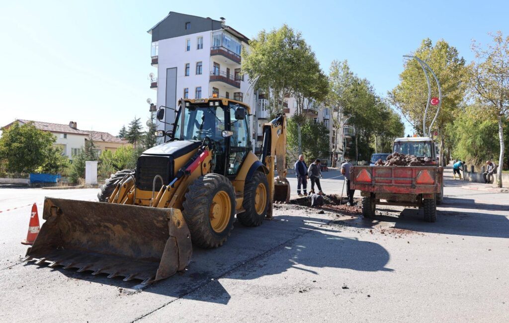 Zile Belediyesi Fen İşleri Müdürlüğü Su Şebeke Şefliği ekipleri, ilçemiz