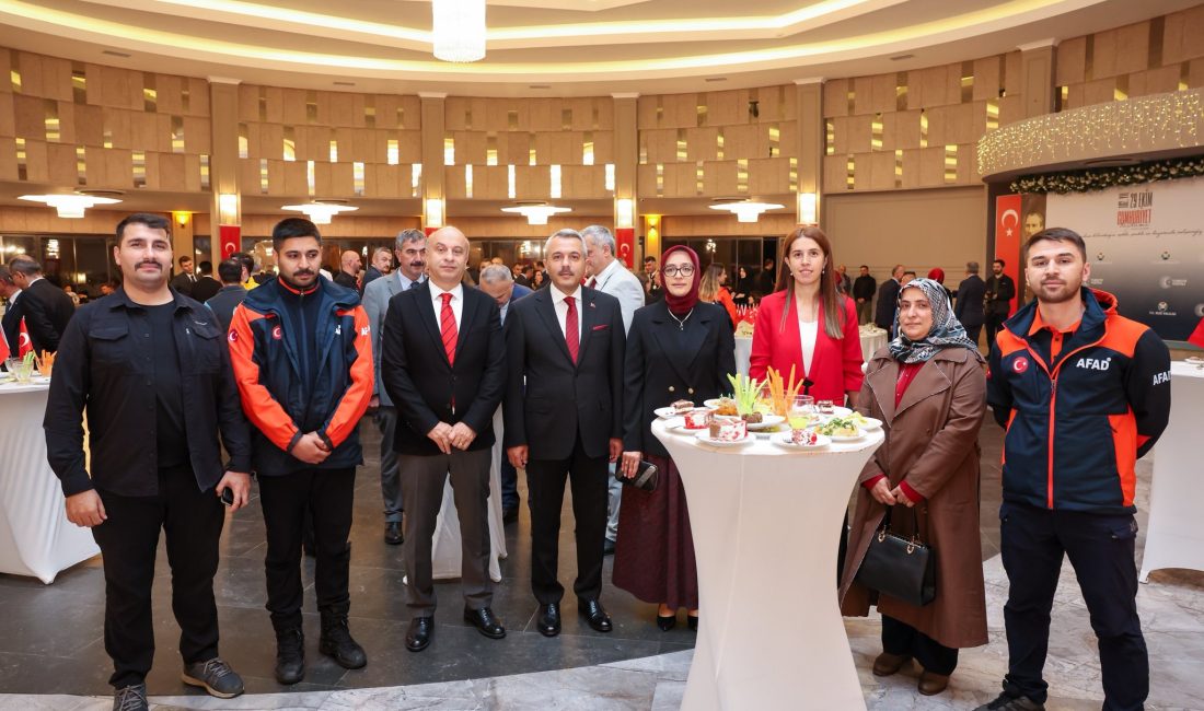 Cumhuriyet Bayramı 102. Yıl Resepsiyonu… Rize Valisi İhsan Selim Baydaş ve eşi Zeyneb Baydaş Hanımefendinin
