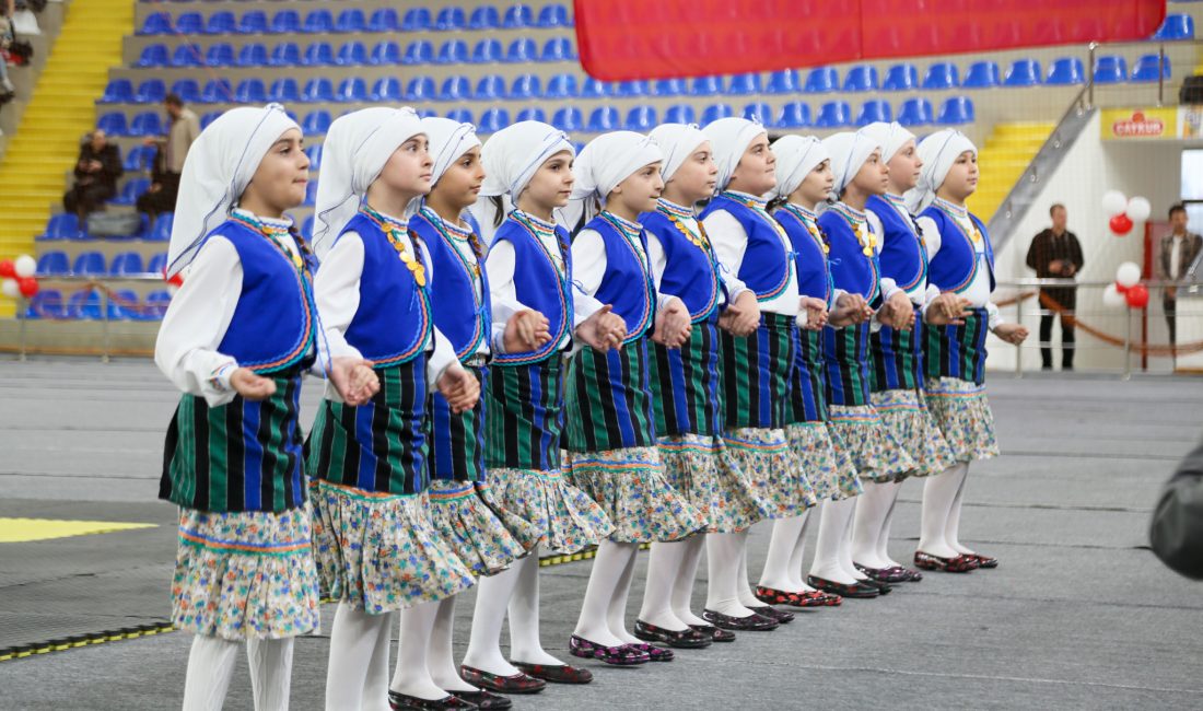 Rize’de 29 Ekim Cumhuriyet Bayramı Coşkuyla Kutlandı 29 Ekim Cumhuriyet Bayramı kutlamaları, Rize Yenişehir Kapalı Spor Salonu’nda