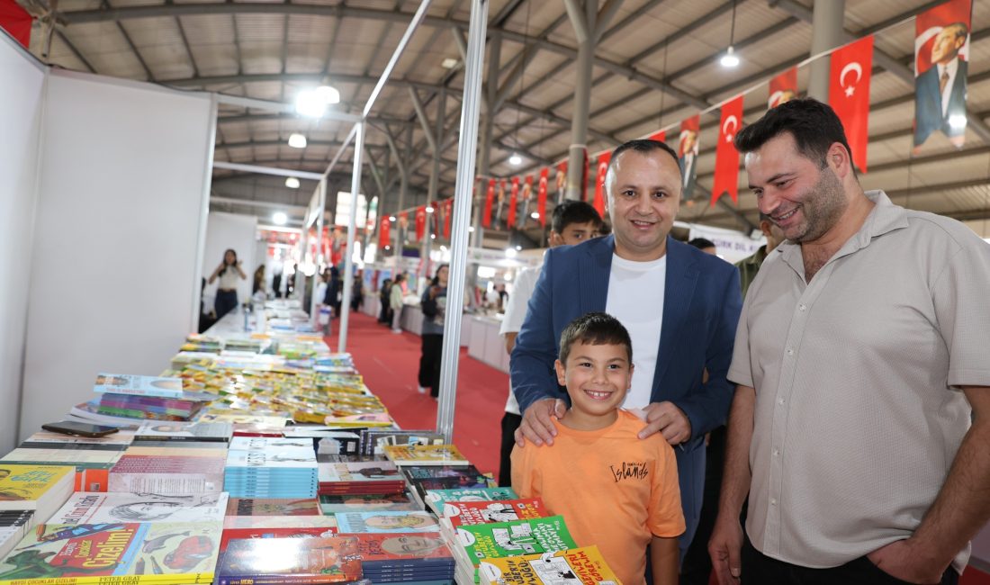Amasya Belediyesi tarafından bu yıl ilki düzenlenen kitap fuarı 9