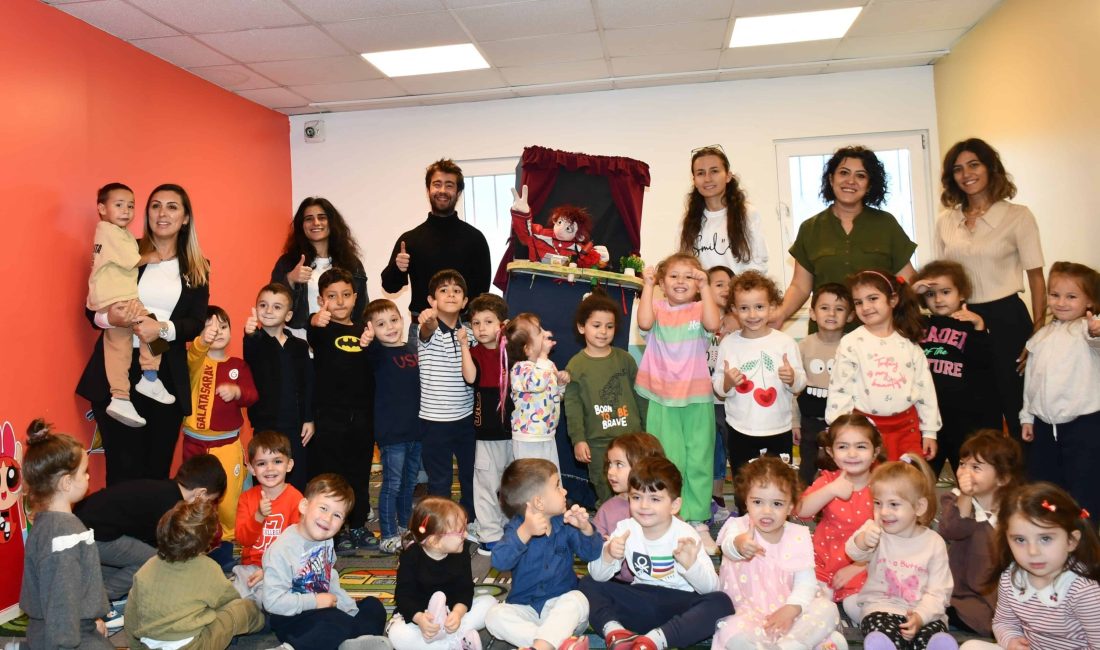 Minikler Kuklalarla Buluştu Borçka – IV. Borçka Uluslararası Tiyatro Festivali kapsamında Artvin Belediyesi