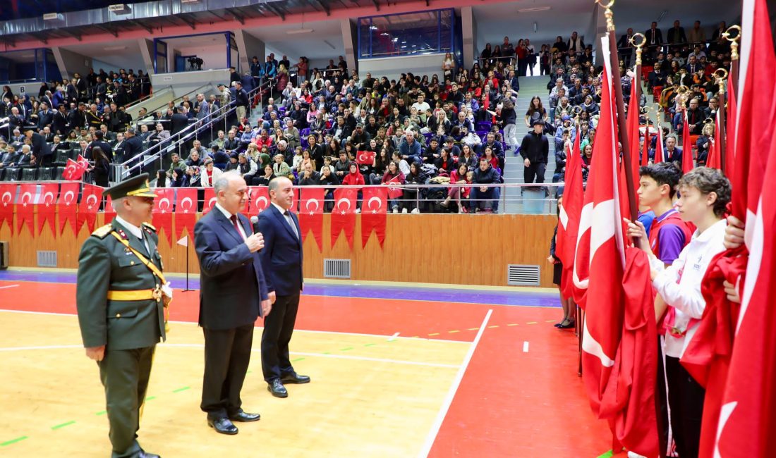 Cumhuriyet Bayramı Törenlerle Kutlandı 29 Ekim Cumhuriyet Bayramı’nın 102. yıl dönümü kutlama programı, Vali
