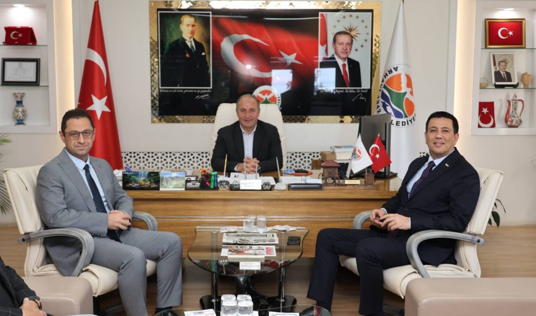 Teknopark İstanbul Genel Müdürü Abdurrahman Akyol ve beraberindeki heyet, Arhavi