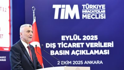 Ticaret Bakanı Ömer Bolat, geçen ay ihracatın yıllık bazda yüzde