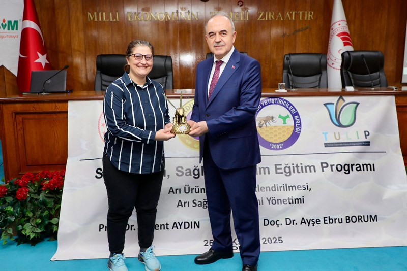 Arıcılara Yönelik Eğitim Programı Düzenlendi İl Tarım ve Orman Müdürlüğü ile Ordu İli Arı Yetiştiricileri