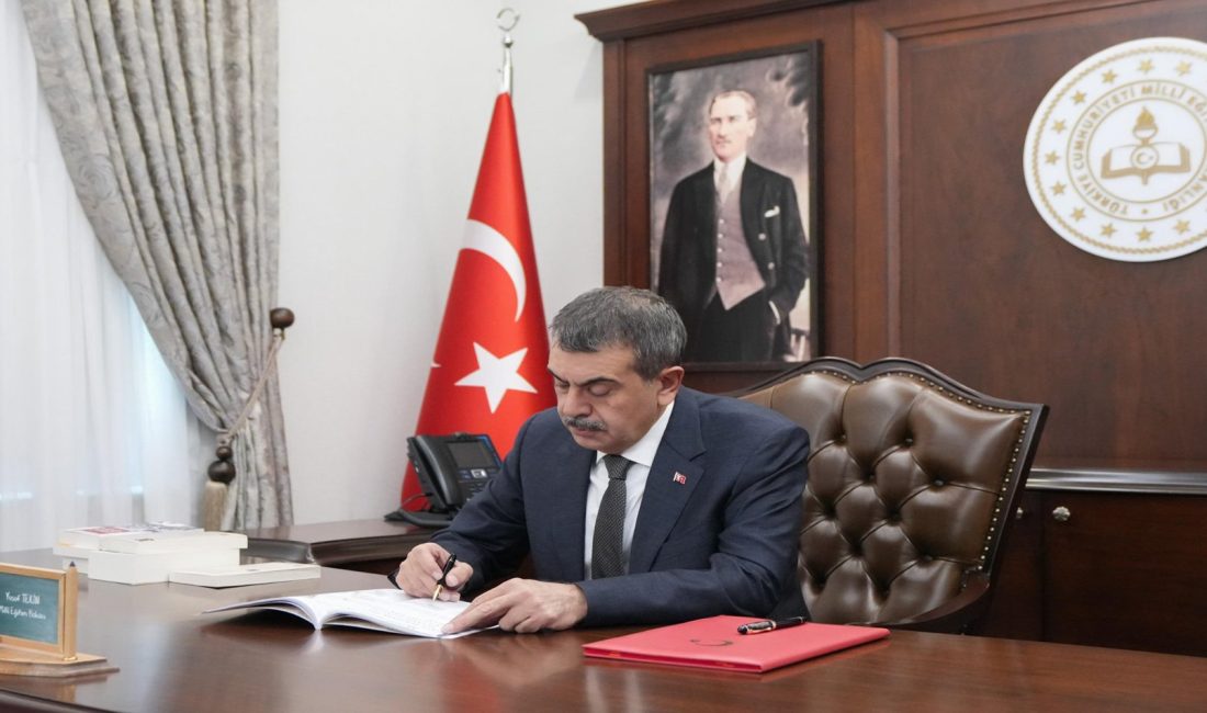 Millî Eğitim Bakanı Yusuf Tekin, 10 Kasım Atatürk’ü Anma Günü