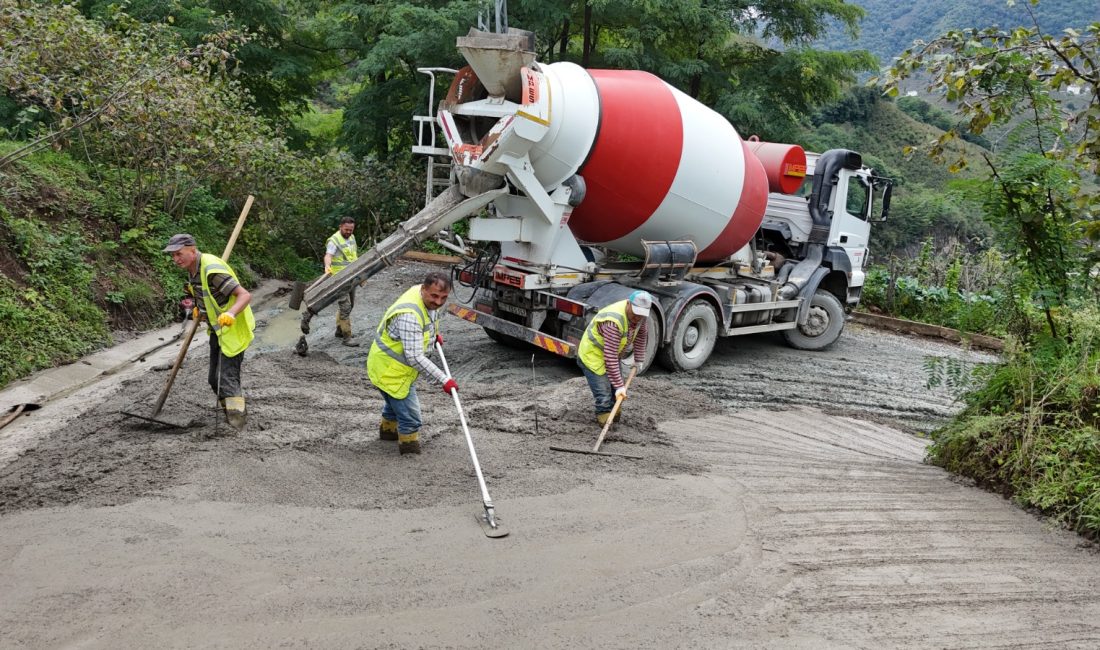 Altınordu Belediyesi’nden Saraycık Mahallesi’ne Dev Beton Yol Yatırımı Altınordu Belediyesi, her geçen gün daha fazla mahalleye konforlu, güvenli