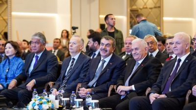 Millî Eğitim Bakanı Yusuf Tekin, çocuklara ve eğitimcilere tavsiye edebilecekleri