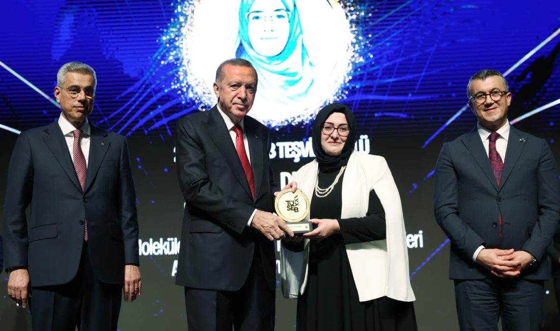 Cumhurbaşkanı Erdoğan, TÜSEB Aziz Sancar Bilim, Hizmet ve Teşvik Ödülleri Töreni’nde konuştu Cumhurbaşkanı Recep Tayyip Erdoğan, Beştepe Millet Kongre ve Kültür Merkezi’nde