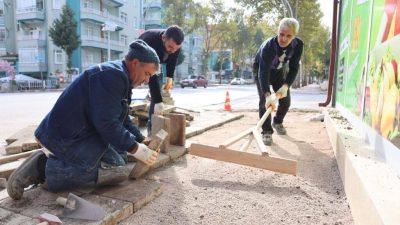 Zile Belediyesi Fen İşleri Müdürlüğü ekipleri, şehir genelinde yürütülen altyapı