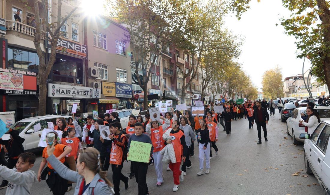 TEMA’nın “Kuraklık ve Gıda Güvenliği” Yürüyüşüne Yoğun Katılım TEMA Vakfı İlçe Sorumluluğu tarafından bugün saat 13.30’da İlçe Stadyumu