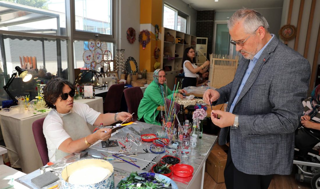 Bafra Belediyesi tarafından 25 farklı branşta düzenlenen ücretsiz kurslara vatandaşlar