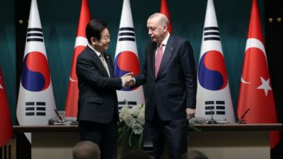 Cumhurbaşkanı Recep Tayyip Erdoğan’ın daveti üzerine Kore Cumhuriyeti Cumhurbaşkanı Sayın