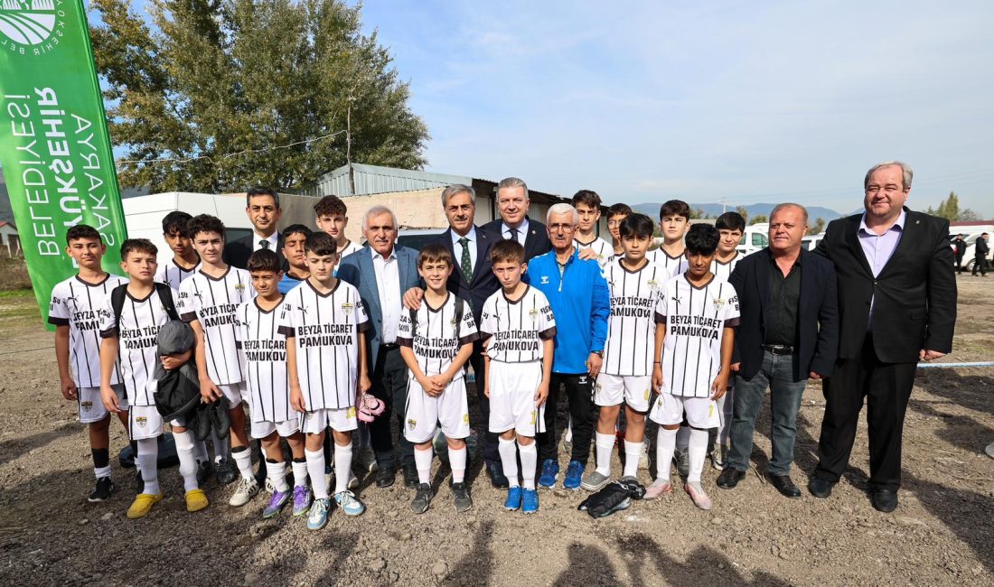 Büyükşehir Belediye Başkanı Yusuf Alemdar, Pamukova Mekece’ye seçim döneminde verdiği