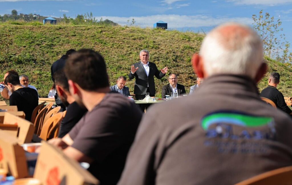 Başkan Sıbıç: “Bulancak’taki İçme Suları Hazır Sulardan Daha Kaliteli!” Bulancak Belediye Başkanı Necmi Sıbıç, BULASKİ İşletme Müdürlüğü tarafından sürdürülen