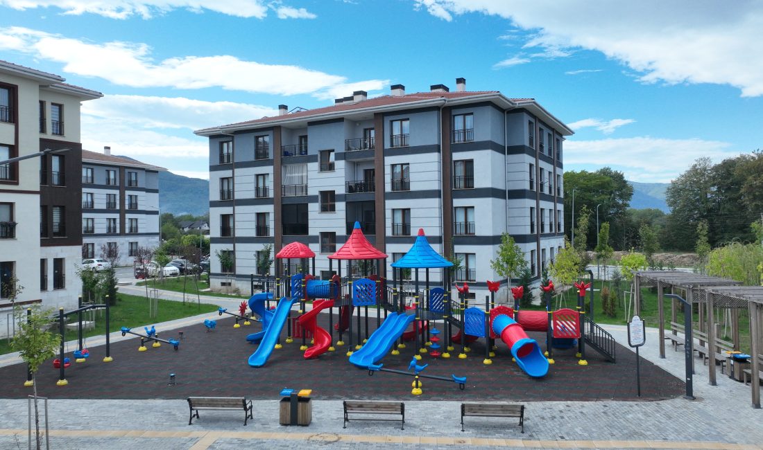 Bakan Kurum Toki İle Ev Sahibi Olan Vatandaşları Paylaştı Çevre, Şehircilik ve İklim Değişikliği Bakanı Murat Kurum, TOKİ’nin İlk