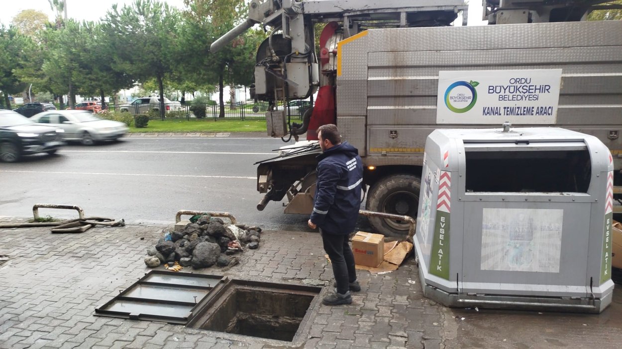 Ordu Büyükşehir Belediyesi, Fatsa ilçesinde uzun yıllardır kapsamlı bir temizlik
