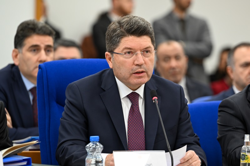 Adalet Bakanlığının 2026 Yılı Bütçesi Görüşmeleri Adalet Bakanı Yılmaz Tunç, “Türkiye Yüzyılı’nda hedefimiz adaleti daha erişilebilir