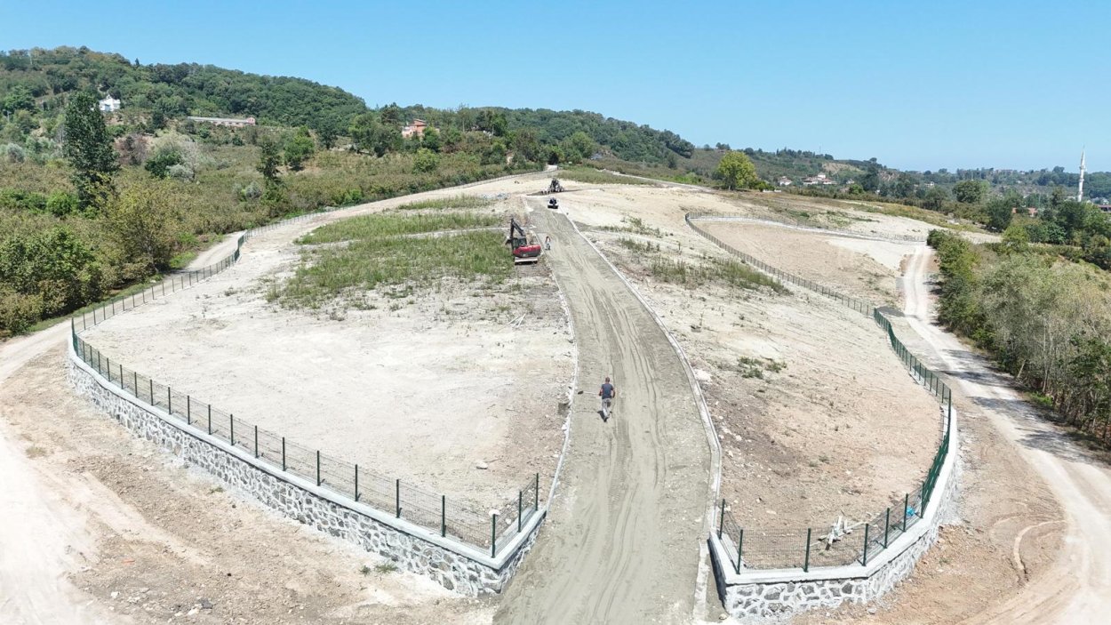 Fatsa Ve Ünye Şehir Mezarlıklarında Sona Doğru Ordu Büyükşehir Belediyesi, Fatsa ve Ünye ilçelerinin uzun yıllar mezar