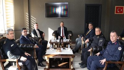 Vali Osman Hacıbektaşoğlu, Kdz. Ereğli Kaymakamlığı’nı ziyaretinde Kaymakam Fatih Yılmaz