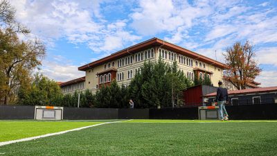 Büyükşehir Belediyesi’nin özellikle çocukların ilgisini çekecek olan DJ kabini, zekâ