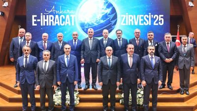 Ticaret Bakanı Ömer Bolat, Türk Eximbank’ın e-ihracatçılar için yüzde 100