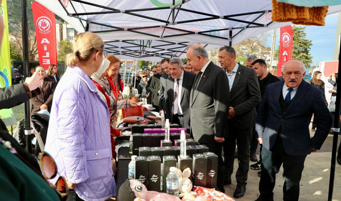 “Yükselen Kadınlar Girişimcilik Eğitim Tırı” Ordu’da Kadın Girişimcilerle Buluştu Aile ve Sosyal Hizmetler Bakanlığı ile Türkiye Halk Bankası işbirliğinde