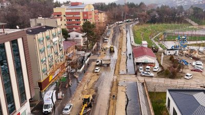 Karabük Belediyesi, şehir merkezinde altyapı ve üstyapı çalışmalarını aralıksız sürdürüyor.