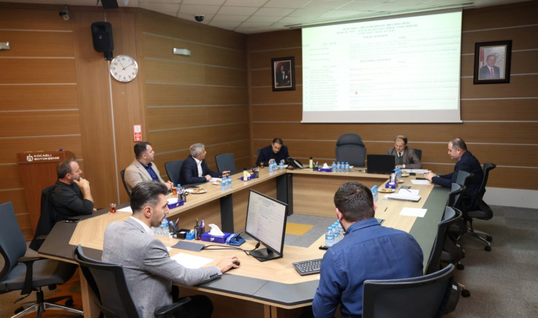 Kocaeli Büyükşehir Belediyesi Encümeni, toplu taşımada huzuru bozan şoförlere taviz