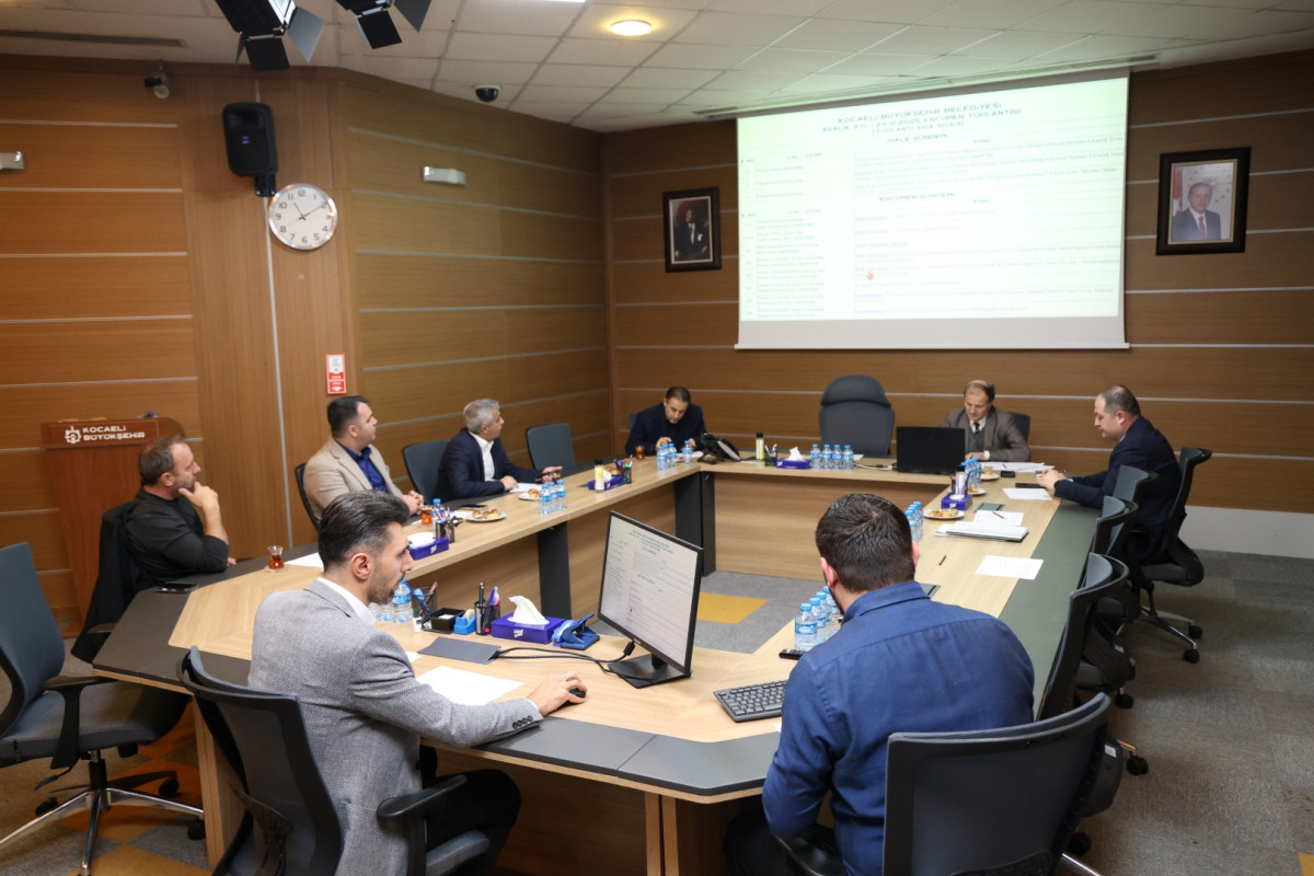 Kocaeli Büyükşehir Belediyesi Encümeni, toplu taşımada huzuru bozan şoförlere taviz