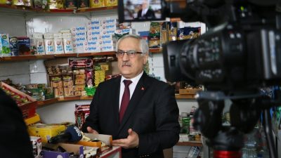 Esnaf, sanatkar ve perakendeciler market zincirlerinin Pazar günü kapalı olması