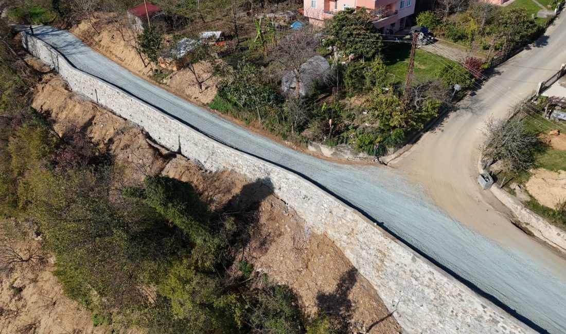 Altınordu Belediyesi, geçen yıl meydana gelen heyelan sonucu çöken Çavuşlar-Burhanettin-Yağızlı