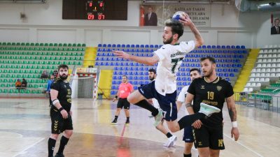 Hentbol Ardventure Erkekler Süper Ligi’nde Rize Belediyespor ile Güneysuspor karşılaştı.