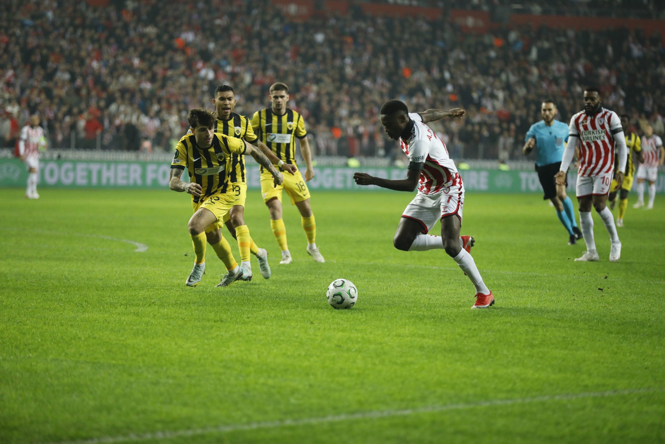 Samsunspor 1-2 AEK Atina Temsilcimiz Samsunspor, UEFA Konferans Ligi’nde lig aşamasının beşinci maçında karşılaştığı