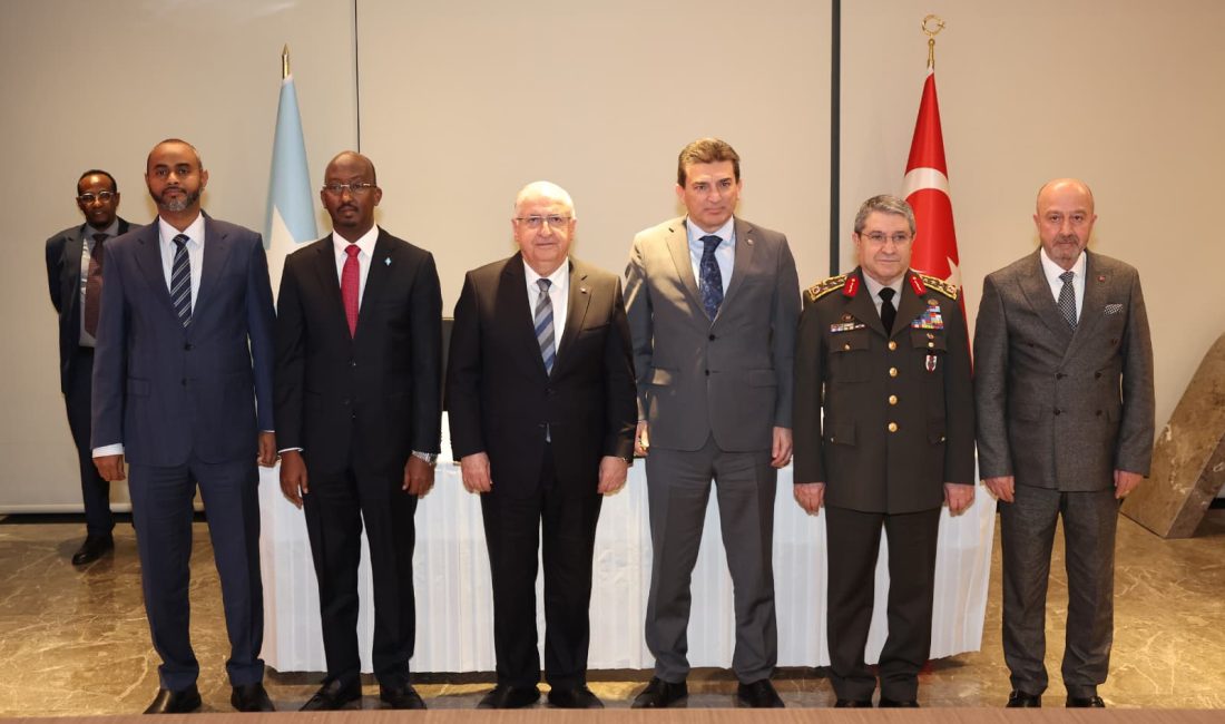 OYAK ile Somali Balıkçılık ve Mavi Ekonomi Bakanlığı arasında “Stratejik İş Birliği ve Hizmet Anlaşması” imzalandı Millî Savunma Bakanı Yaşar Güler, Somali Liman ve Deniz Ulaştırma
