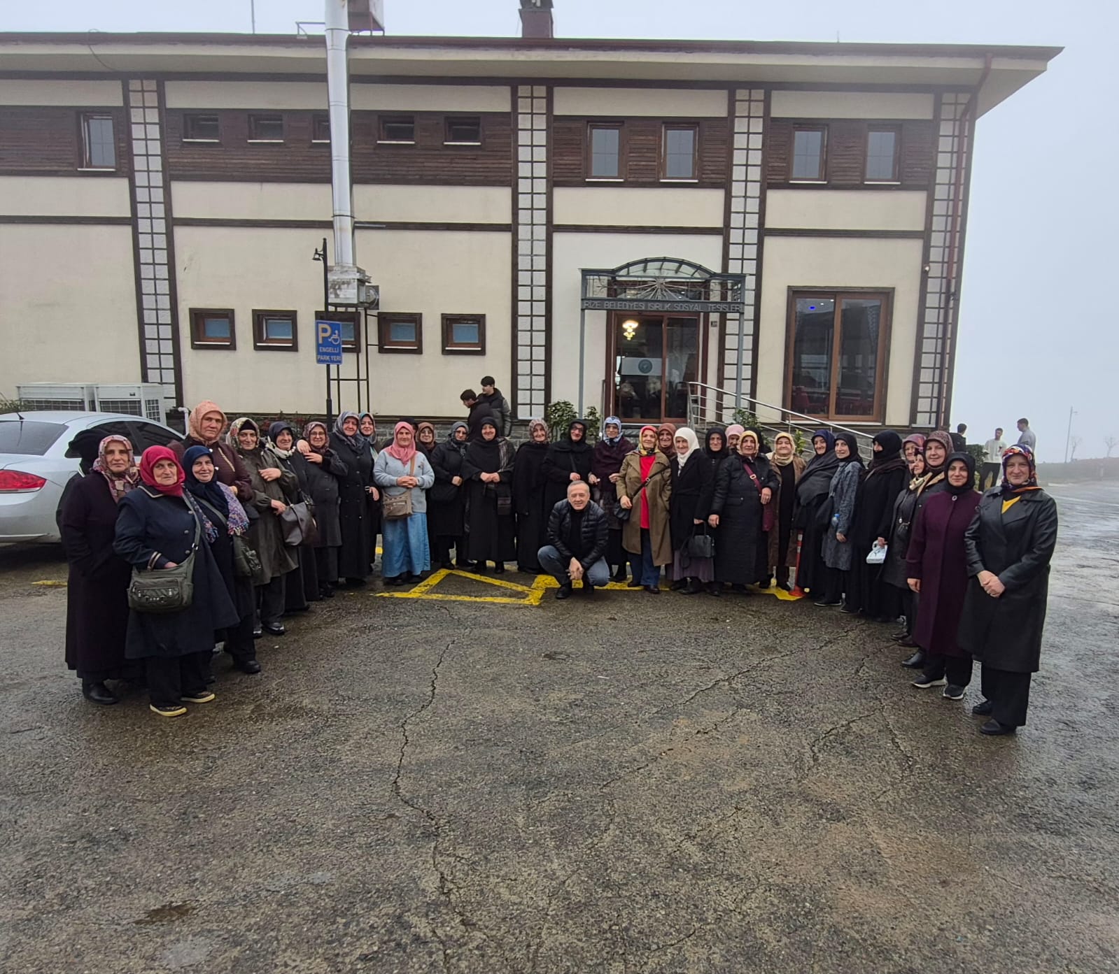 Rize Belediyesi, Dilruba Buluşmaları kapsamında yaşlı vatandaşlarla bir araya gelmeye