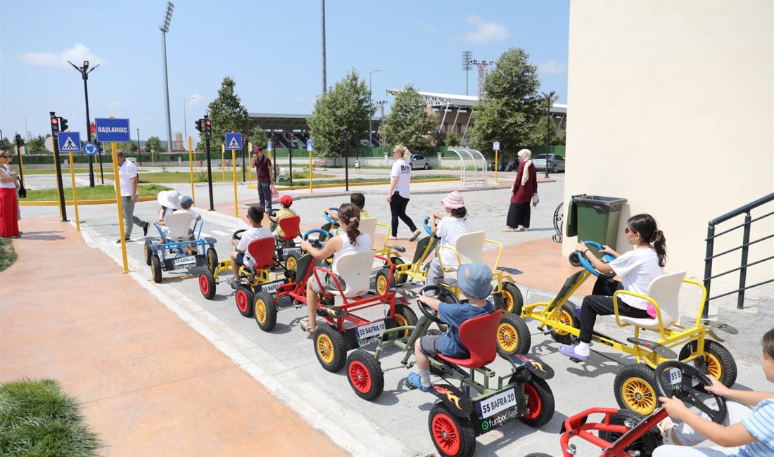 Çocuk Trafik Eğitim Parkı Her Gün 200 Çocuğa Hizmet Veriyor Bafra Belediyesi tarafından Mayıs ayında hizmete sunulan Çocuk Trafik Eğitim