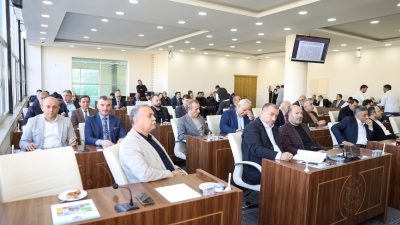 Belediye Meclisi Toplantı Salonu’nda Belediye Başkanı Hamit Kılıç başkanlığında gerçekleştirilen