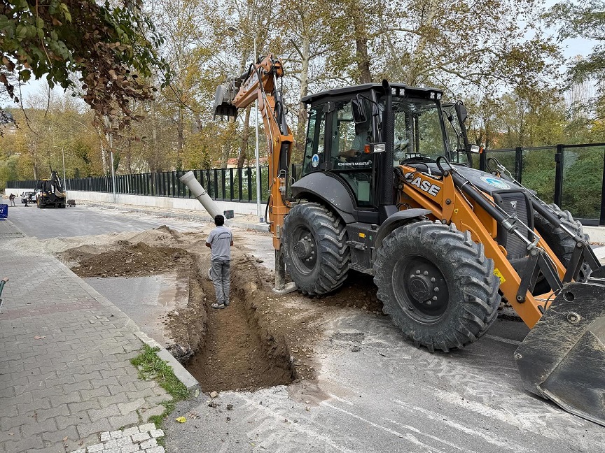 Kanlıırmak Caddesi’nde Altyapı Çalışması Bartın Belediyesi ekipleri tarafından Kanlıırmak Caddesi’nde yağmur suyu hattı ve