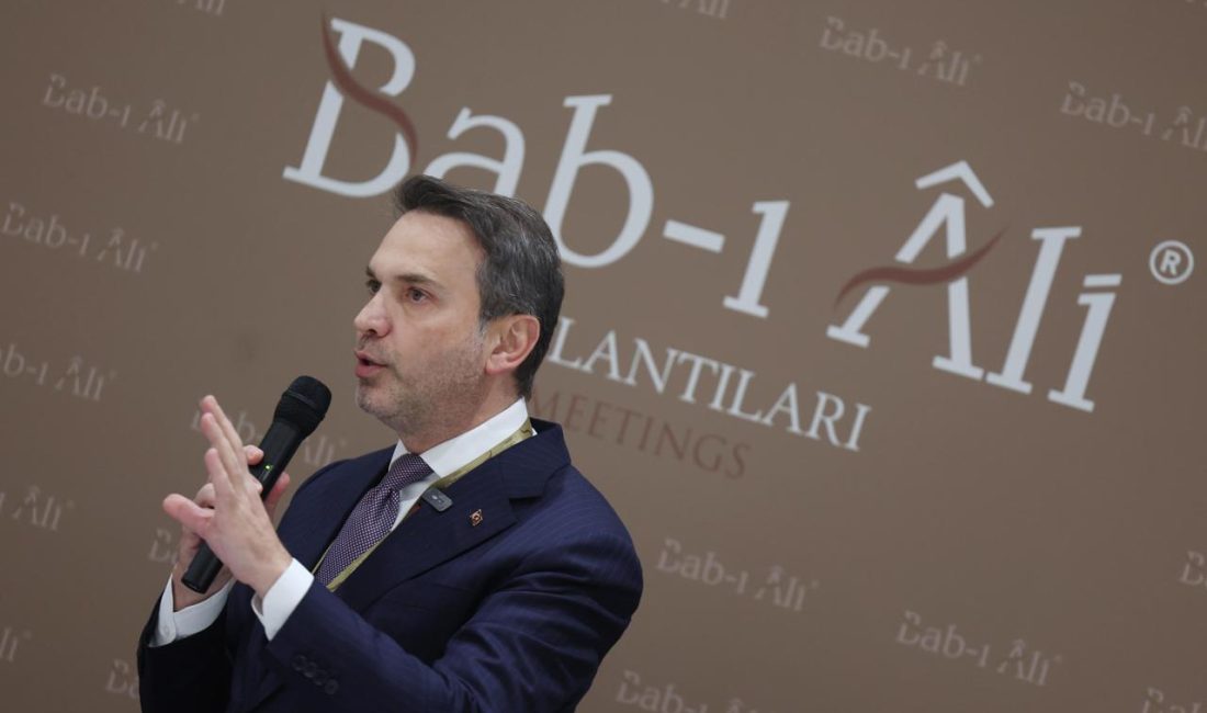 Yenilenebilir Enerji, Yaralara Merhem Oluyor Enerji ve Tabii Kaynaklar Bakanı Alparslan Bayraktar, yenilenebilir enerjinin dışa