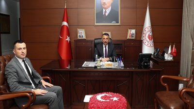 Vali Osman Hacıbekaşoğlu, Gençlik ve Spor İl Müdürü Halil Hacı’yı