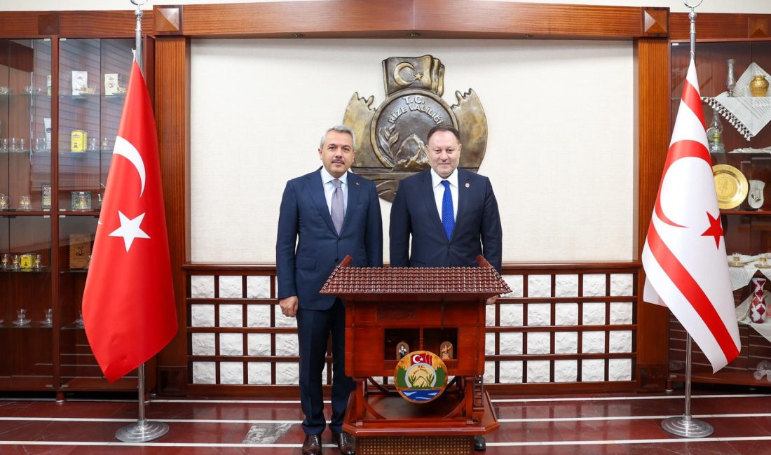 KKTC Meclis Başkanı Ziya Öztürkler Vali Baydaş’ı Ziyaret Etti Bir dizi ziyaret ve temaslarda bulunmak üzere Rize’ye gelen Kuzey