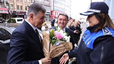 İzmir Büyükşehir Belediye Başkanı ve Türkiye Sağlıklı Kentler Birliği Başkanı