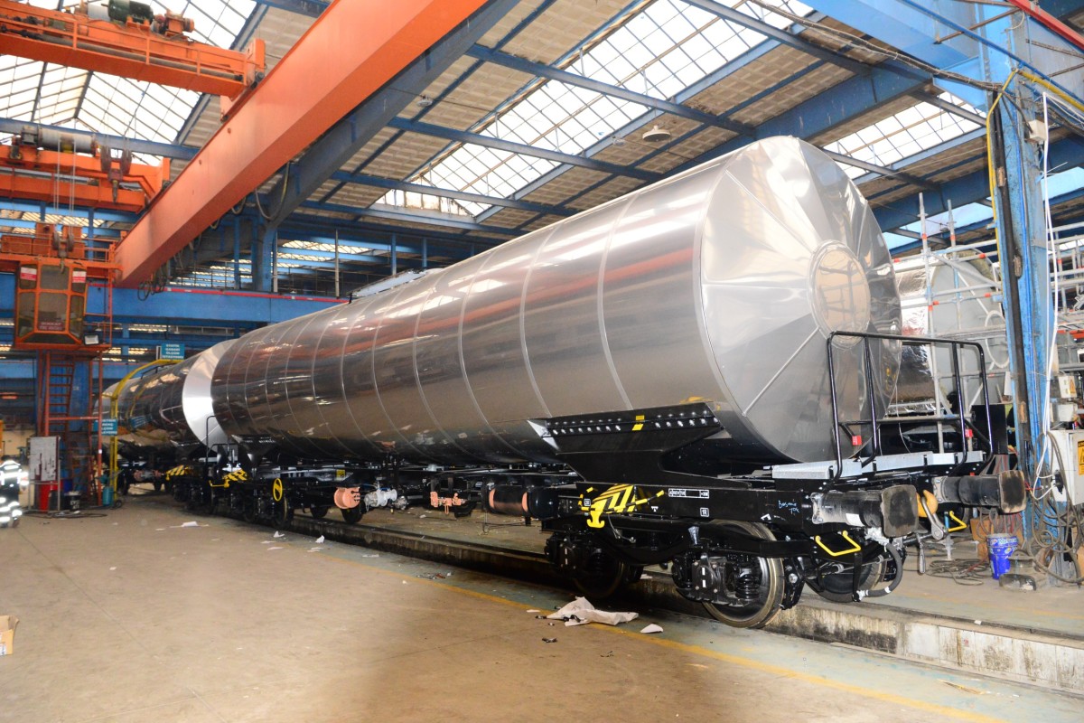 Ulaştırma ve Altyapı Bakanı Abdulkadir Uraloğlu, TÜRASAŞ tarafından yerli ve