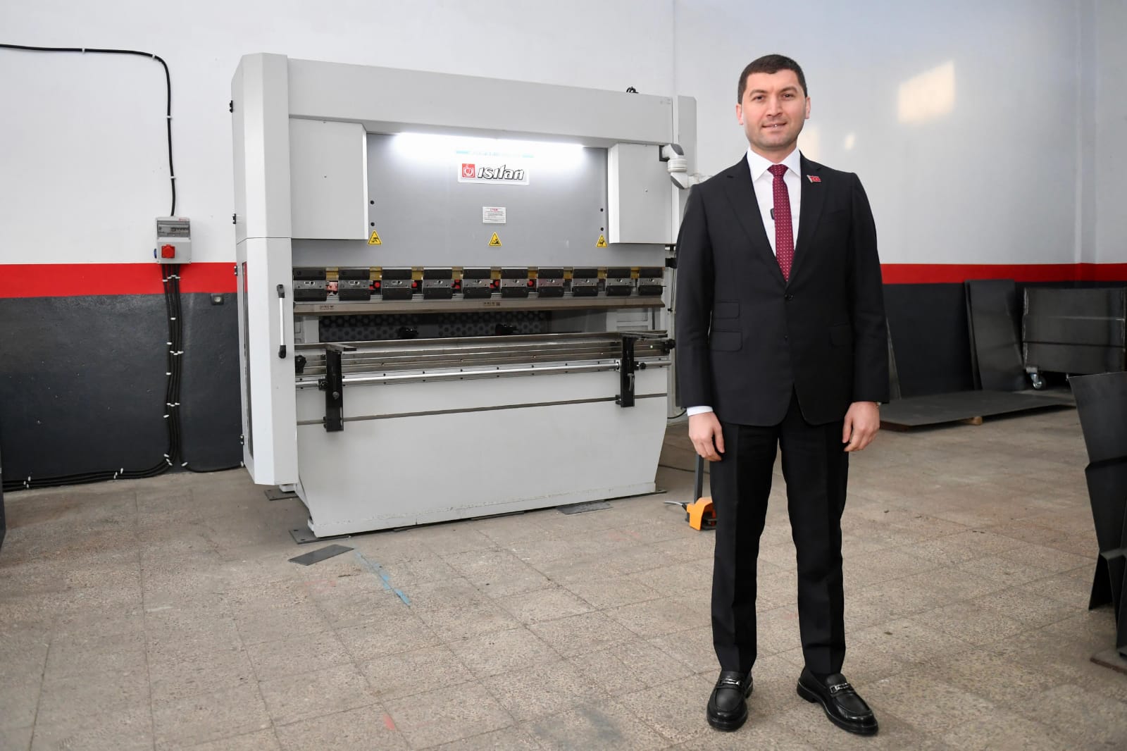 Altınordu Belediyesi, piyasada yüksek maliyete satılan çöp konteynerlerini kendi bünyesindeki