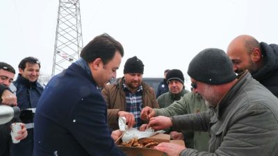 Vali Abdullah Köklü, karla mücadele çalışmalarını sahada sürdüren Tokat İl