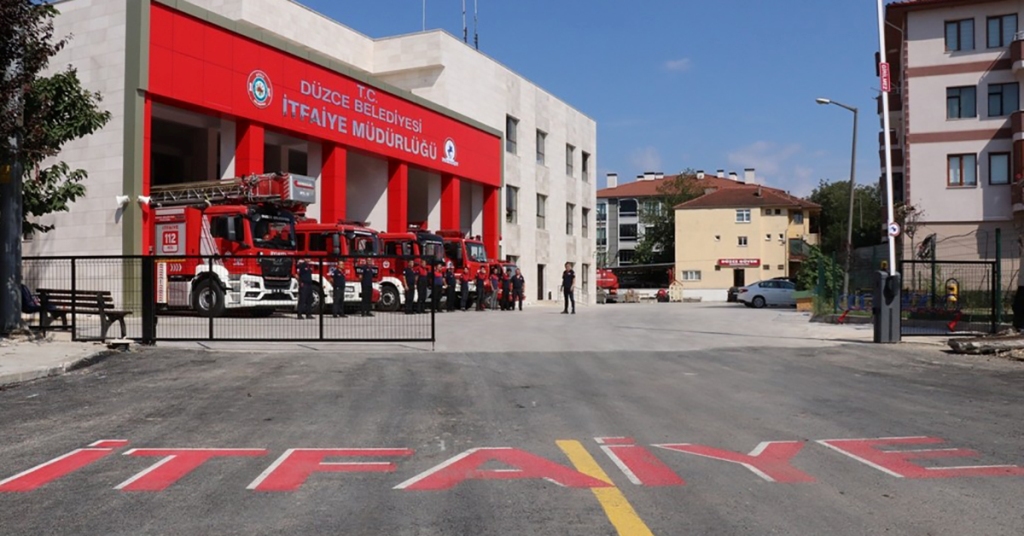 Düzce Belediyesi İtfaiye Müdürlüğü, kış mevsiminin gelmesi ve havaların soğumasıyla